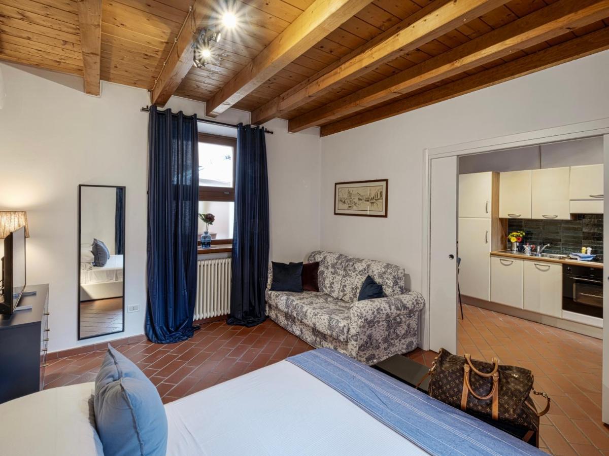 Apartamento Xenia19 In Pieno Centro Storico Peschiera del Garda